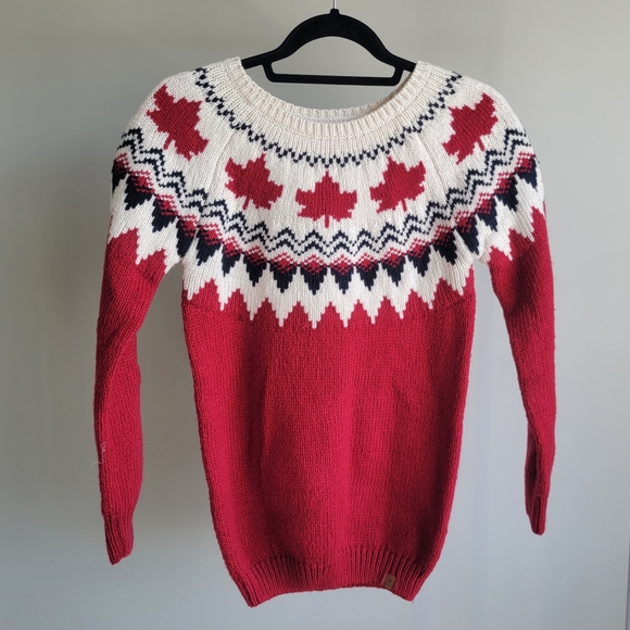 Canadiana Sweater - Picture 1 of 2